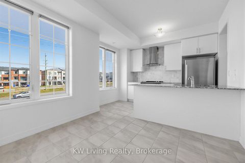 Photo 16 at 225 Harding Park Street, Glenway Estates, Newmarket