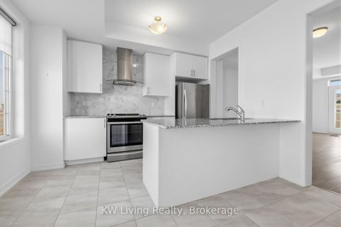 Photo 17 at 225 Harding Park Street, Glenway Estates, Newmarket