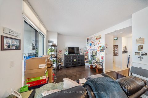 Photo 9 at 315 - 24 Woodstream Boulevard, Vaughan Grove, Vaughan