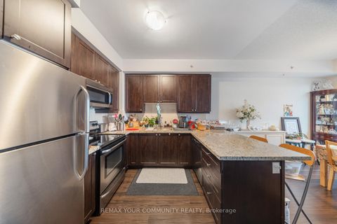 Photo 11 at 315 - 24 Woodstream Boulevard, Vaughan Grove, Vaughan