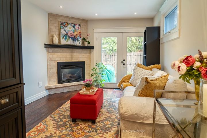 Photo 6 at 781 Fletcher Valley Crescent, Clarkson, Mississauga