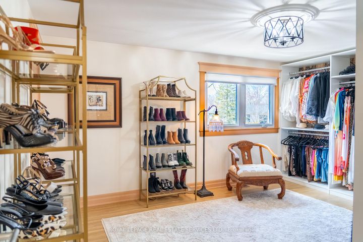 Photo 8 at 781 Fletcher Valley Crescent, Clarkson, Mississauga