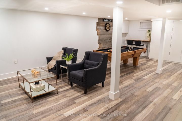 Photo 16 at 781 Fletcher Valley Crescent, Clarkson, Mississauga