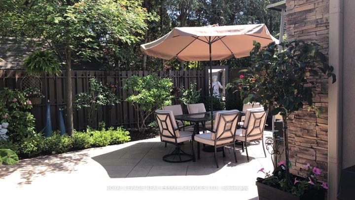 Photo 23 at 781 Fletcher Valley Crescent, Clarkson, Mississauga