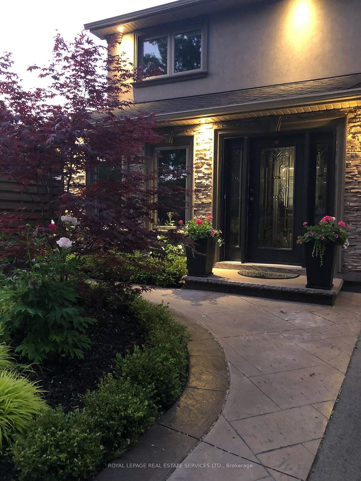 Photo 26 at 781 Fletcher Valley Crescent, Clarkson, Mississauga