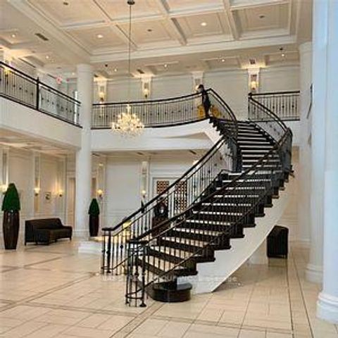 Photo 2 at 818 - 25 Greenview Avenue, Newtonbrook West, Toronto