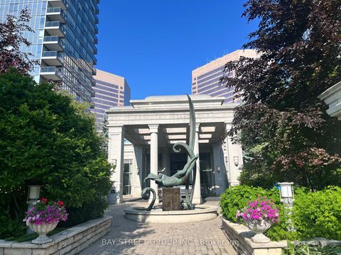 Photo 6 at 818 - 25 Greenview Avenue, Newtonbrook West, Toronto