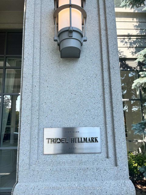 Photo 7 at 818 - 25 Greenview Avenue, Newtonbrook West, Toronto