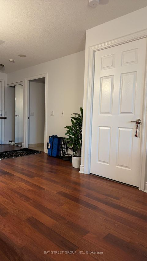 Photo 12 at 818 - 25 Greenview Avenue, Newtonbrook West, Toronto