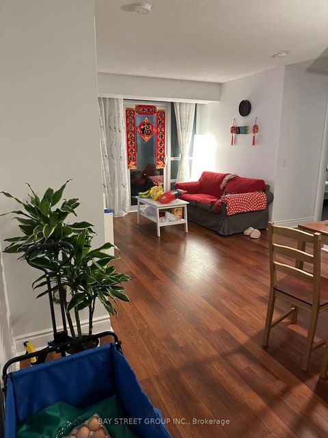 Photo 14 at 818 - 25 Greenview Avenue, Newtonbrook West, Toronto