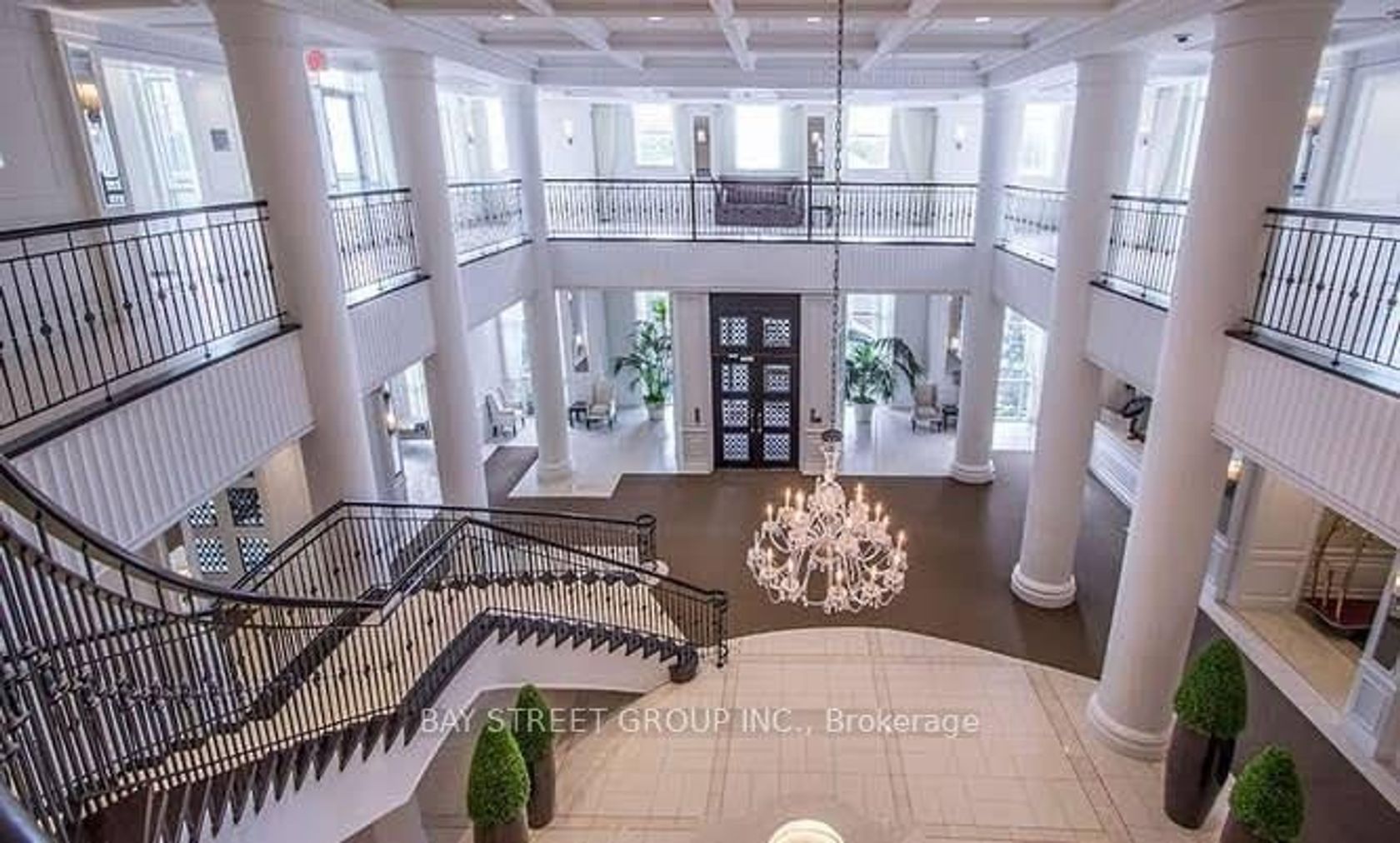 818 - 25 Greenview Avenue, Newtonbrook West, Toronto photo 2