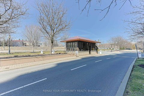 Photo 33 at 1007 - 9245 Jane Street, Maple, Vaughan