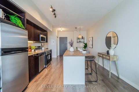 Photo 4 at 1616 - 103 The Queensway Avenue, Swansea, Toronto