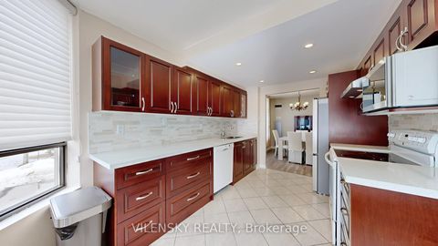 Photo 13 at 214 - 7460 Bathurst Street, Brownridge, Vaughan