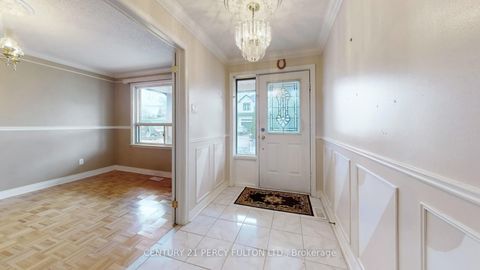 Photo 4 at 69 Twenty Fourth Street, Long Branch, Toronto