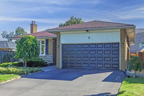 Photo 1 at 3 Hartsdale Drive E, Richview, Toronto