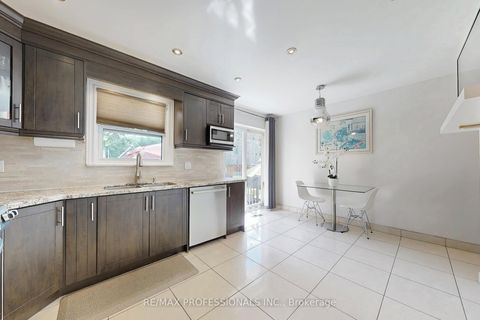 Photo 5 at 3 Hartsdale Drive E, Richview, Toronto