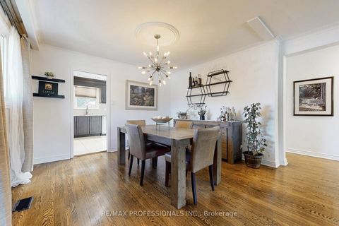 Photo 9 at 3 Hartsdale Drive E, Richview, Toronto