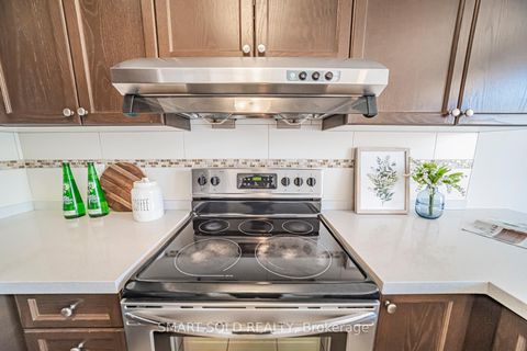 Photo 24 at 154 Yorkland Street, Devonsleigh, Richmond Hill