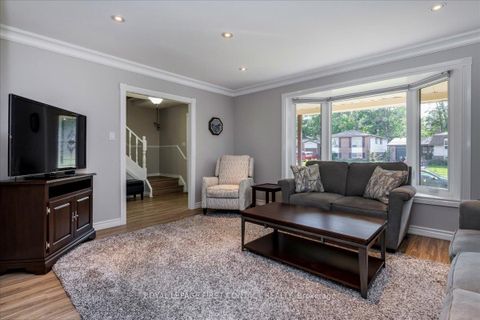 Photo 4 at 23 Virgilwood Crescent, Cundles East, Barrie