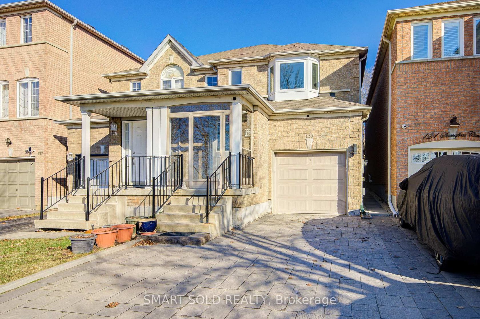 123 Sassafras Circle, Patterson, Vaughan photo 2
