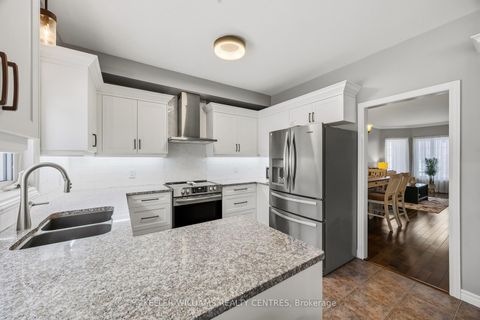 Photo 5 at 13 Surrey Drive, Little Lake, Barrie