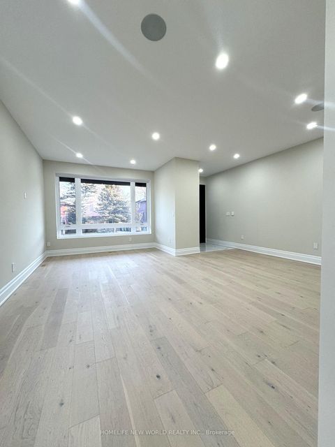 Photo 14 at 150 Viewmount Avenue, Lawrence, Toronto