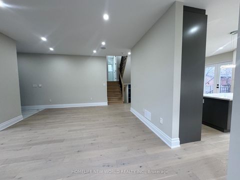 Photo 16 at 150 Viewmount Avenue, Lawrence, Toronto