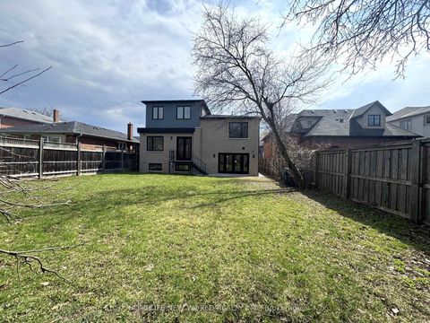 Photo 35 at 150 Viewmount Avenue, Lawrence, Toronto