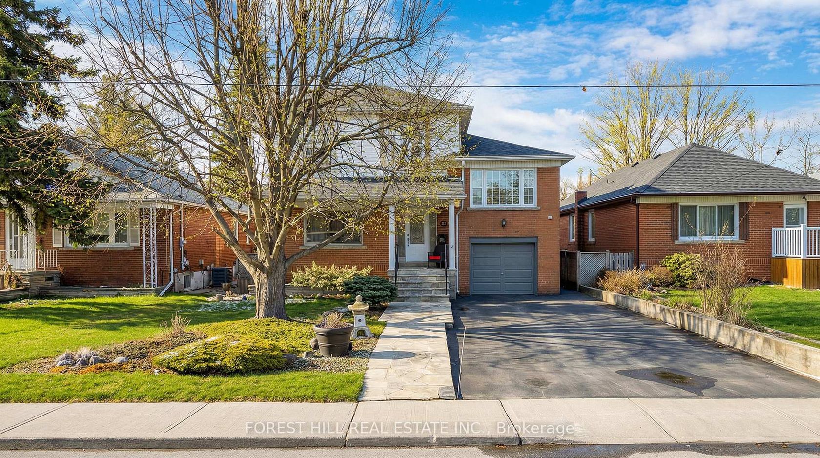 34 Edge Park Avenue, Birchmount, Toronto photo 1