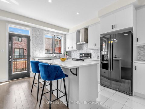 Photo 9 at 85 Casely Avenue, Rural Richmond Hill, Richmond Hill