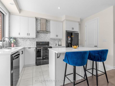 Photo 10 at 85 Casely Avenue, Rural Richmond Hill, Richmond Hill