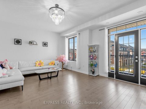 Photo 19 at 85 Casely Avenue, Rural Richmond Hill, Richmond Hill