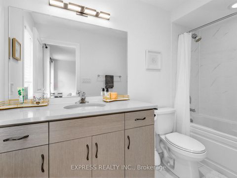 Photo 29 at 85 Casely Avenue, Rural Richmond Hill, Richmond Hill