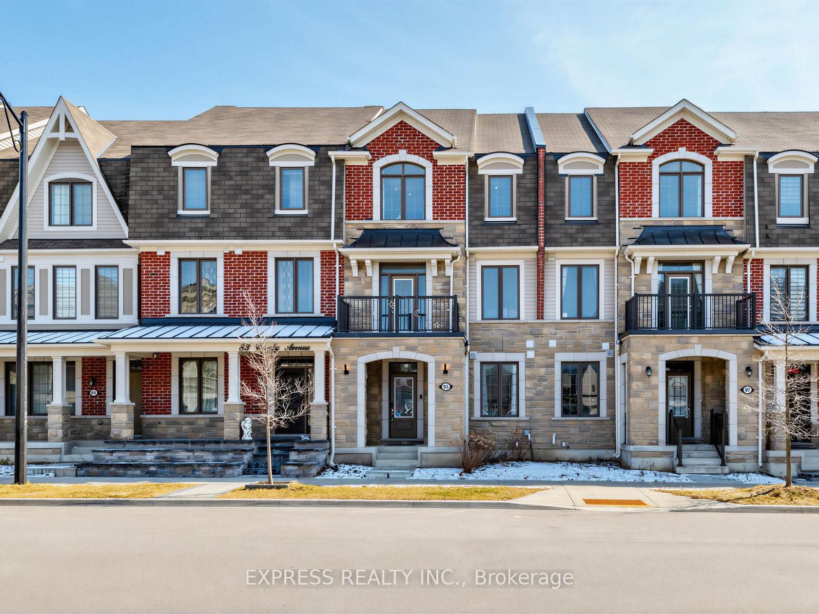 85 Casely Avenue, Rural Richmond Hill, Richmond Hill photo number 2