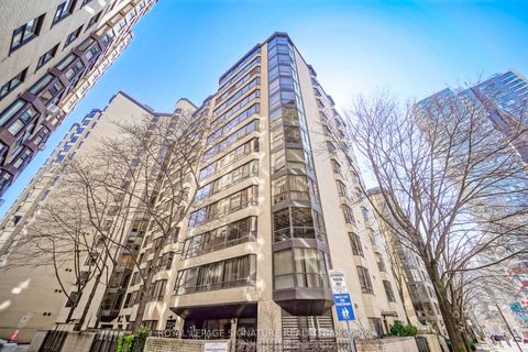 Photo 1 at 1001 - 211 St Patrick Street, Chinatown, Toronto