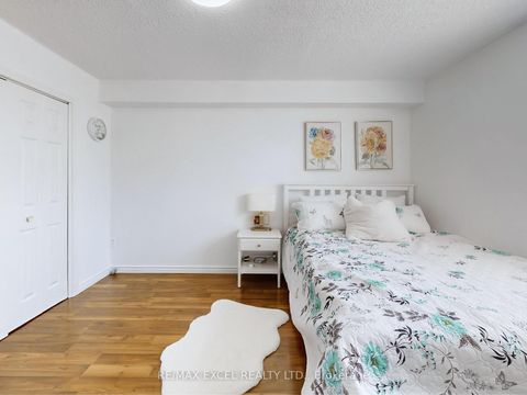 Photo 21 at 301 - 205 Hilda Avenue, Newtonbrook West, Toronto