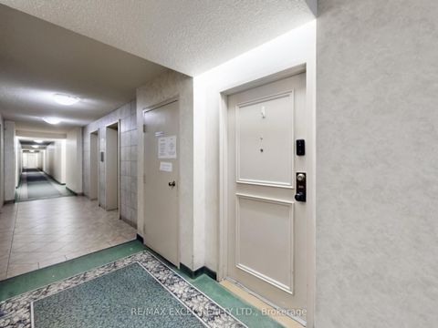 Photo 31 at 301 - 205 Hilda Avenue, Newtonbrook West, Toronto