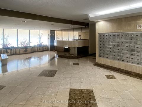 Photo 32 at 301 - 205 Hilda Avenue, Newtonbrook West, Toronto