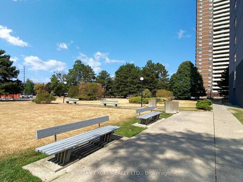 Photo 37 at 301 - 205 Hilda Avenue, Newtonbrook West, Toronto