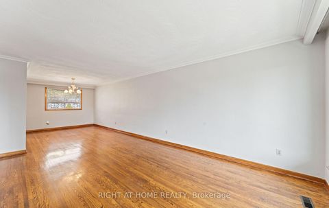 Photo 8 at 41 Knoll Drive, Humber Valley, Toronto
