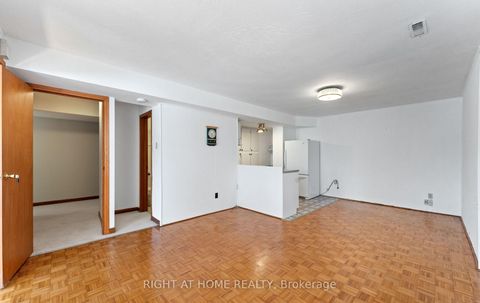 Photo 32 at 41 Knoll Drive, Humber Valley, Toronto