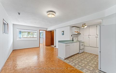 Photo 33 at 41 Knoll Drive, Humber Valley, Toronto