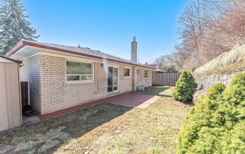 Photo 44 at 41 Knoll Drive, Humber Valley, Toronto