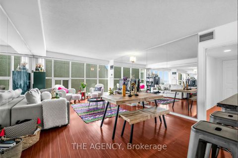 Photo 3 at 606 - 99 Harbour Square, Waterfront Communities C1, Toronto