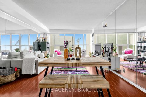 Photo 6 at 606 - 99 Harbour Square, Waterfront Communities C1, Toronto