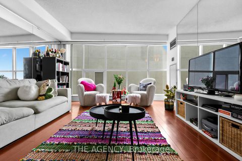 Photo 17 at 606 - 99 Harbour Square, Waterfront Communities C1, Toronto