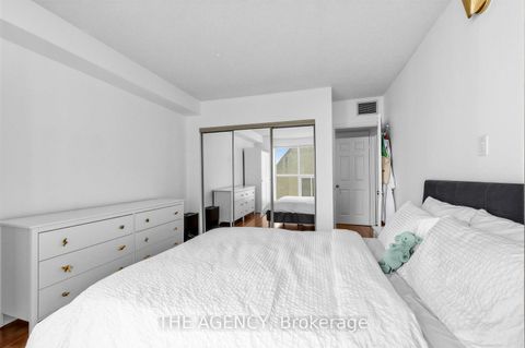 Photo 33 at 606 - 99 Harbour Square, Waterfront Communities C1, Toronto