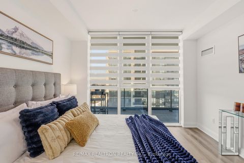 Photo 16 at 1301 - 20 Gatineau Drive N, Beverley Glen, Vaughan