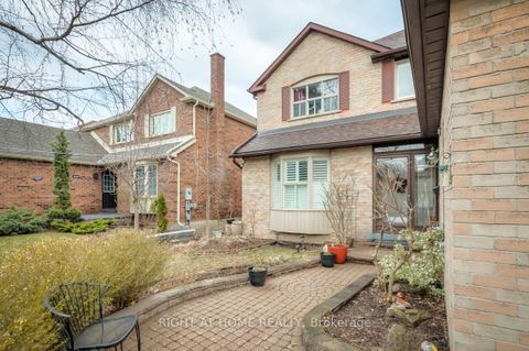 Photo 5 at 160 Carrington Drive, Mill Pond, Richmond Hill